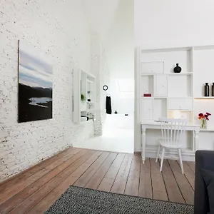 Maison Nationale Flats & Bed and breakfast Amberes