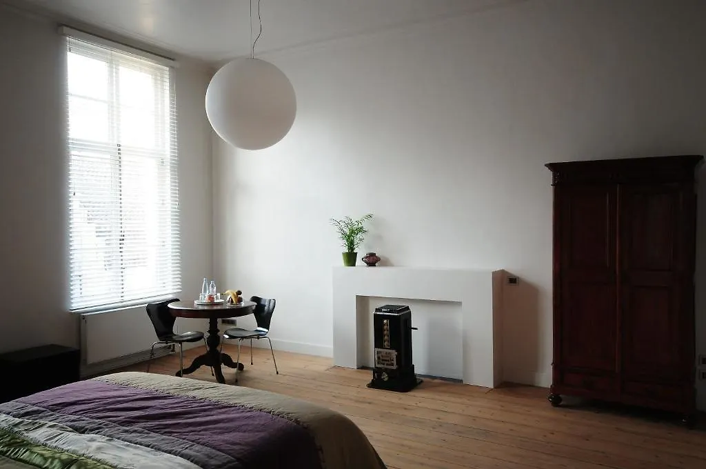 Bed and breakfast B&B Alice & Anais Brujas